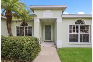 4052 Kingsfield Dr, Parrish, FL 34219, Sold 10/25/21