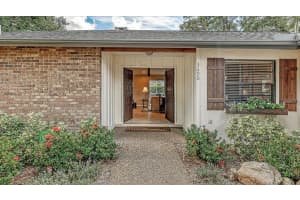 3690 Aster Dr, Sarasota, FL 34233, Sold 11/19/21