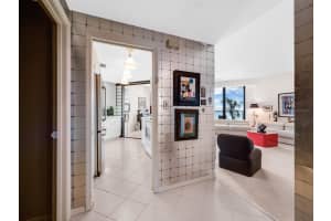 1211 Gulf of Mexico Dr, Longboat Key, FL 34228, Sold 11/30/21