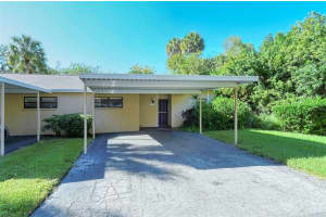 5047 Village Garden Dr, Sarasota, FL 34234, Sold 11/30/21
