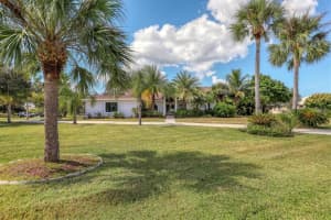 6187 9th Ave Cir NE, Bradenton, FL 34212, Sold 12/08/21