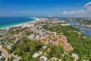 116 Vista Hermosa Cir, Sarasota, FL 34242, Sold 11/12/21