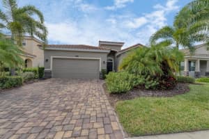 5521 Pamplona Way, Sarasota, FL 34233, Sold 12/01/21