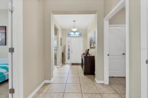 5521 Pamplona Way, Sarasota, FL 34233, Sold 12/01/21