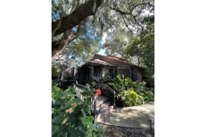 1210 Cottonwood Trail, Sarasota, FL 34232, Sold 11/19/21