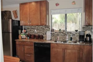 4001 S Beneva Rd, Sarasota, FL 34233, Sold 12/10/21