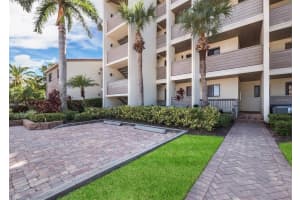 6236 Midnight Pass Rd, Siesta Key, FL 34242, Sold 12/08/21