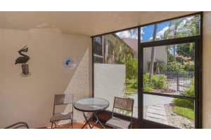 800 Hudson Ave, Sarasota, FL 34236, Sold 11/30/21