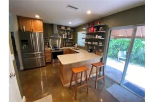 3403 57th Ave Dr W, Bradenton, FL 34210, Sold 11/04/21