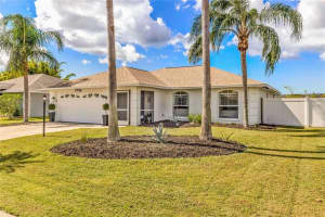 7726 36th Ln E, Sarasota, FL 34243, Sold 12/07/21