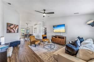 7726 36th Ln E, Sarasota, FL 34243, Sold 12/07/21