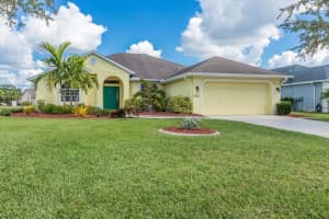 4523 29th Ave Cir E, Palmetto, FL 34221, Sold 11/19/21