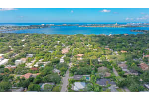 1955 Morris St, Sarasota, FL 34239, Sold 12/29/21