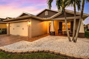 302 San Lorenzo Ct, Bradenton, FL 34208, Sold 11/03/21