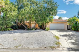 759 Birdsong Ln, Siesta Key, FL 34242, Sold 01/05/22