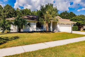 5571 Bent Oak Dr, Sarasota, FL 34232, Sold 11/30/21