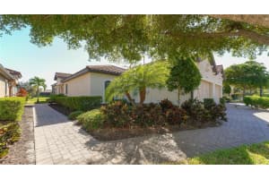 8288 Varenna Dr, Sarasota, FL 34231, Sold 11/24/21