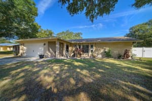 4235 Prairie View Dr N, Sarasota, FL 34232, Sold 01/07/22