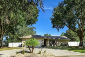 4235 Prairie View Dr N, Sarasota, FL 34232, Sold 01/07/22