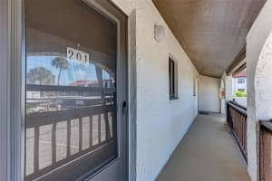 1618 Stickney Point Rd, Sarasota, FL 34231, Sold 12/27/21