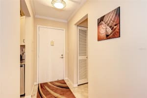 1618 Stickney Point Rd, Sarasota, FL 34231, Sold 12/27/21