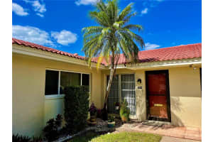 2243 Pueblo Ln, Sarasota, FL 34231, Sold 11/22/21