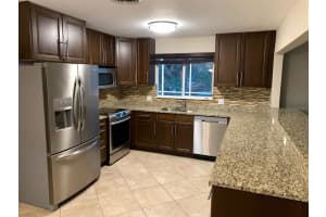 1833 Pandora Dr, Sarasota, FL 34231, Sold 12/08/21