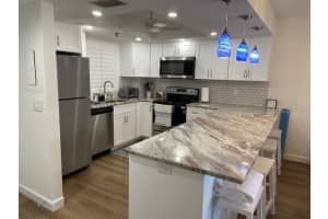 1001 BENJAMIN FRANKLIN DRIVE, SARASOTA, FL 34236 - MLS#MFRA4515592