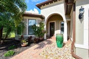 5896 Snowy Egret Dr, Sarasota, FL 34238, Sold 01/10/22