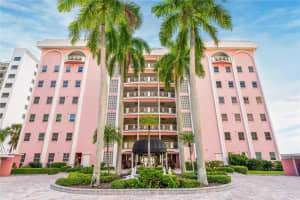 37 Sunset Dr, Sarasota, FL 34236, Sold 12/08/21