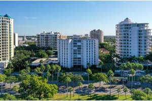 435 S Gulfstream Ave, Sarasota, FL 34236, Sold 02/18/22