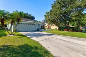 4034 Banbury Cir, Parrish, FL 34219, Sold 12/13/21