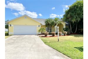 5732 39th St Cir E, Bradenton, FL 34203, Sold 11/26/21