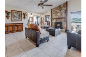 670 Eastpointe Pkwy, Sarasota, FL 34232, Sold 12/15/21