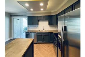 4373 Sandner Dr, Sarasota, FL 34243, Sold 11/30/21