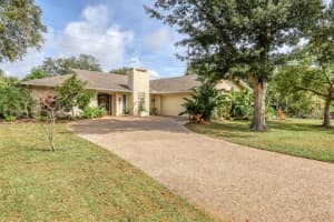 5442 Beneva Woods Cir, Sarasota, FL 34233, Sold 11/24/21