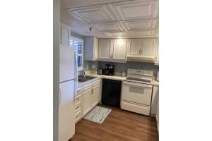 1001 BENJAMIN FRANKLIN DRIVE, SARASOTA, FL 34236 - MLS#MFRA4515972