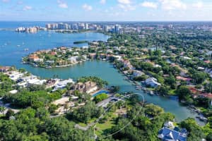 1465 HILLVIEW DR, SARASOTA, FL 34239 Sold 08/01/23