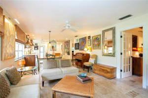 2316 Lark Ln, Sarasota, FL 34231, Sold 12/07/21