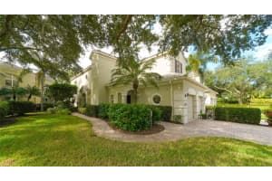 5228 Bouchard Cir, Sarasota, FL 34238, Sold 12/02/21