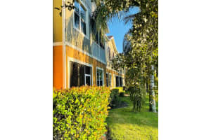 7859 Moonstone Dr, Sarasota, FL 34233, Sold 12/15/21