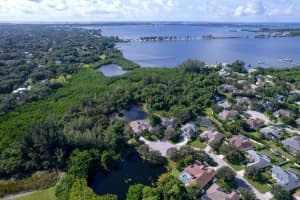 8104 8th Terrace NW, Bradenton, FL 34209, Sold 12/09/21