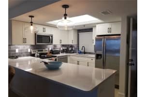 1001 BENJAMIN FRANKLIN DRIVE, SARASOTA, FL 34236 - MLS#MFRA4516192