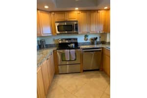 1001 BENJAMIN FRANKLIN DRIVE, SARASOTA, FL 34236 - MLS#MFRA4516195
