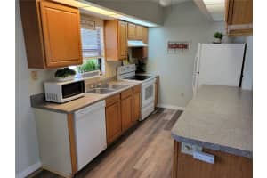2550 W Burr Oak Ct, Sarasota, FL 34232, Sold 11/30/21