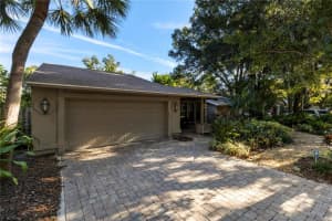 4087 Woodview Dr, Sarasota, FL 34232, Sold 12/21/21