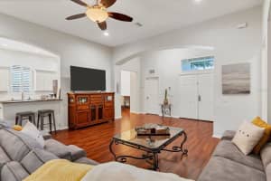 7914 Ashley Cir, Bradenton, FL 34201, Sold 12/27/21