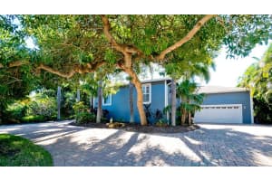 604 Baronet Ln, Holmes Beach, FL 34217, Sold 11/26/21