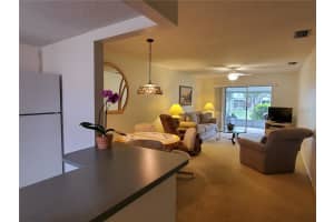 2454 Golf Course Dr, Sarasota, FL 34234, Sold 12/20/21