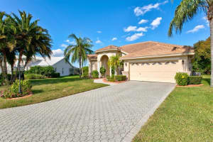 7137 42nd Ct E, Sarasota, FL 34243, Sold 01/21/22